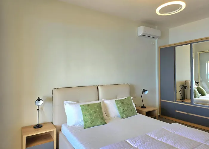 Hill Apartment In Durres - 061